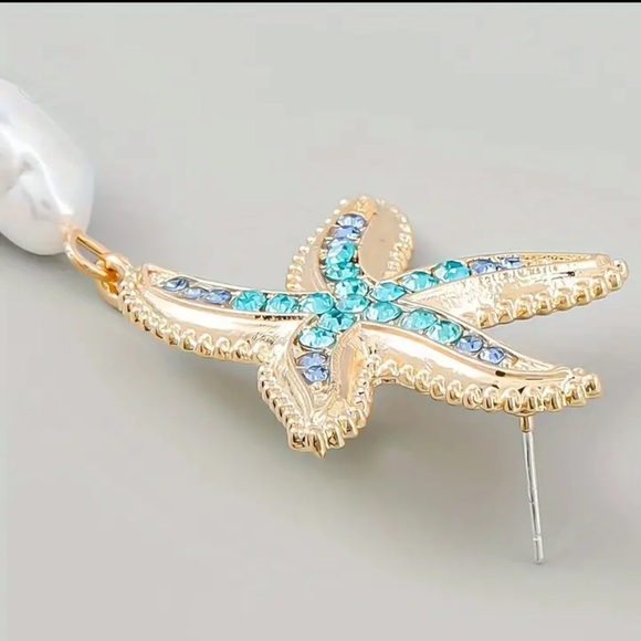 Gold plated Starfish & Blue Rhinestones earrings with faux pearl drops - Picture 2 of 4